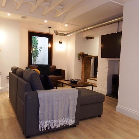 Newly Renovated Stunning Warehouse Apartment Борнмут Екстер'єр фото