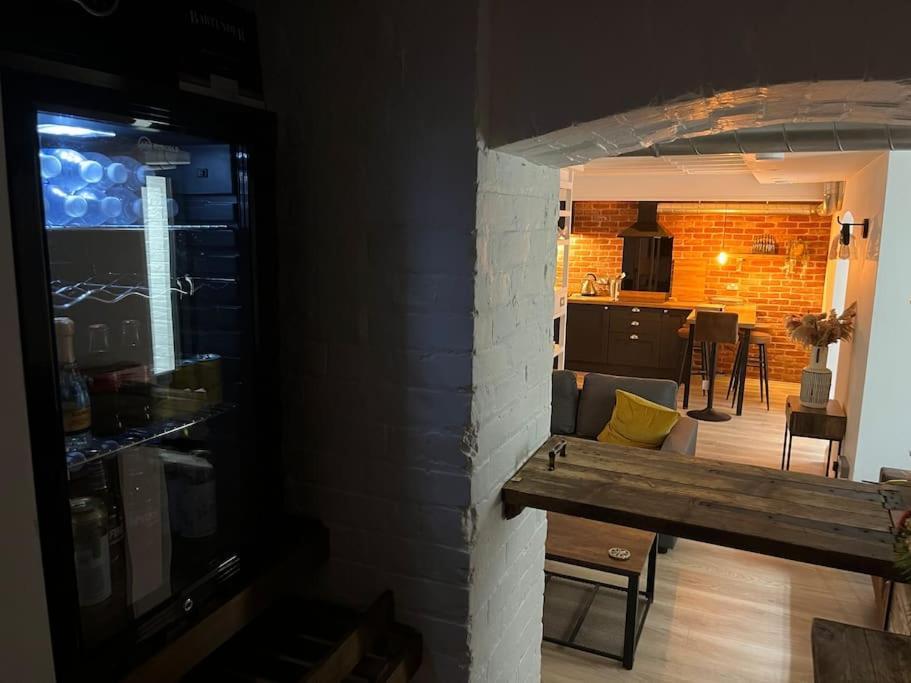 Newly Renovated Stunning Warehouse Apartment Борнмут Екстер'єр фото