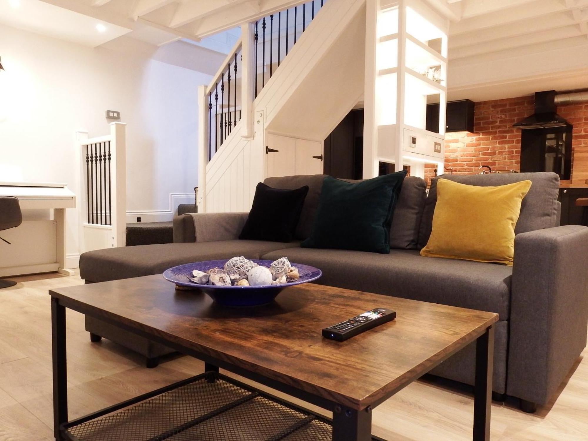 Newly Renovated Stunning Warehouse Apartment Борнмут Екстер'єр фото