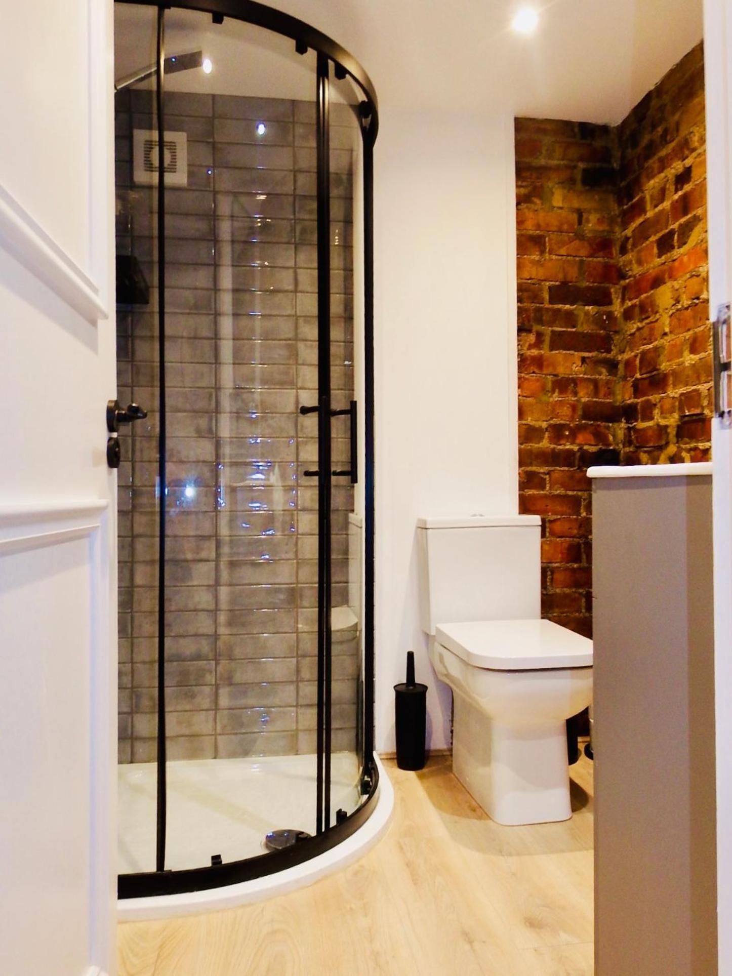 Newly Renovated Stunning Warehouse Apartment Борнмут Екстер'єр фото